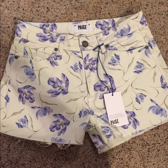 NWT Rare Paige Denim Lola Short