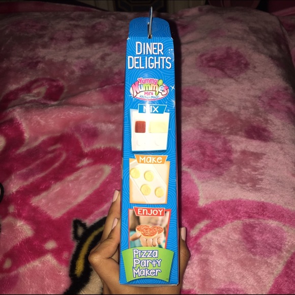 YUMMY NUMMIES Pizza Kit - Picture 2 of 4