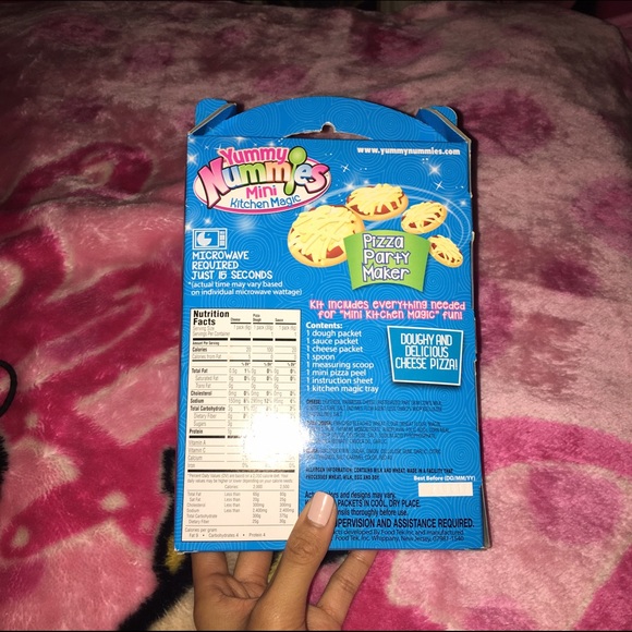 YUMMY NUMMIES Pizza Kit - Picture 3 of 4