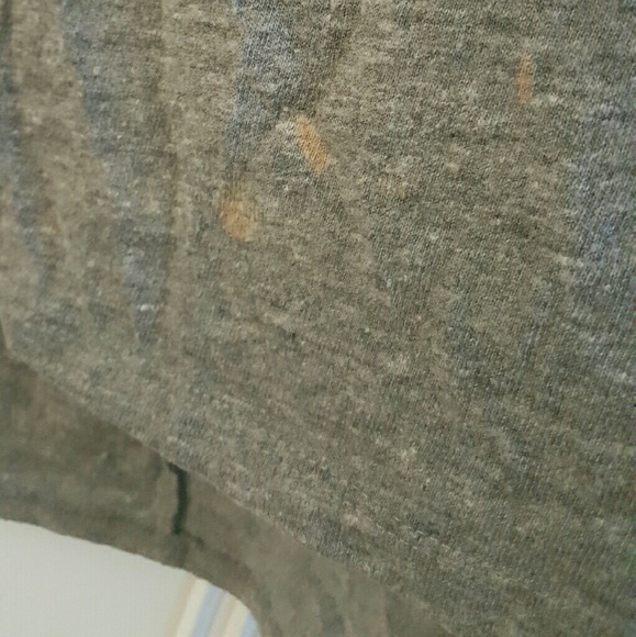 Gray tank top with cutout back - Picture 3 of 4