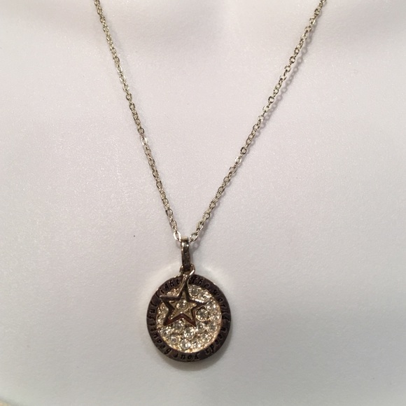 Silver star with crystal pendant Necklace - Picture 4 of 4