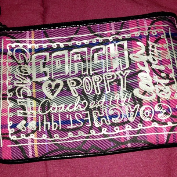Coach poppy wristlet- used condition