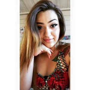 Meet your Posher, Jasmin