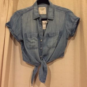 Abercrombie & Fitch Denim Crop Tie Bottom. NTW