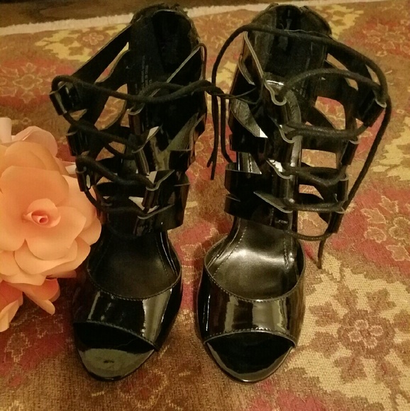 Steve Madden Shoes - Gladiator high heel pump