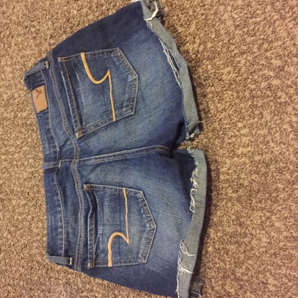 Shorts - Picture 3 of 4