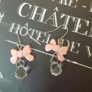 SOLD Bow earrings