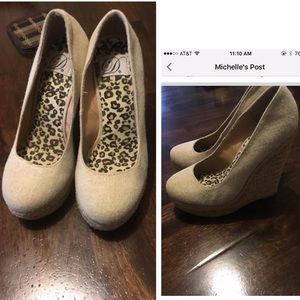 Tan Burlap Wedges!!