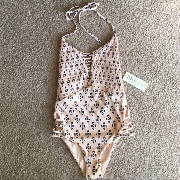 Tori praver one piece