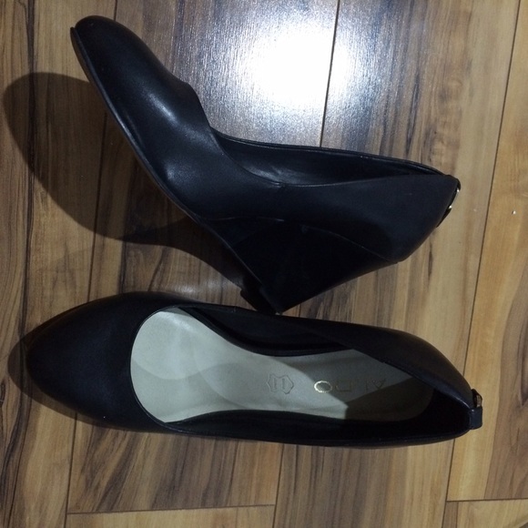 Aldo Wedges
