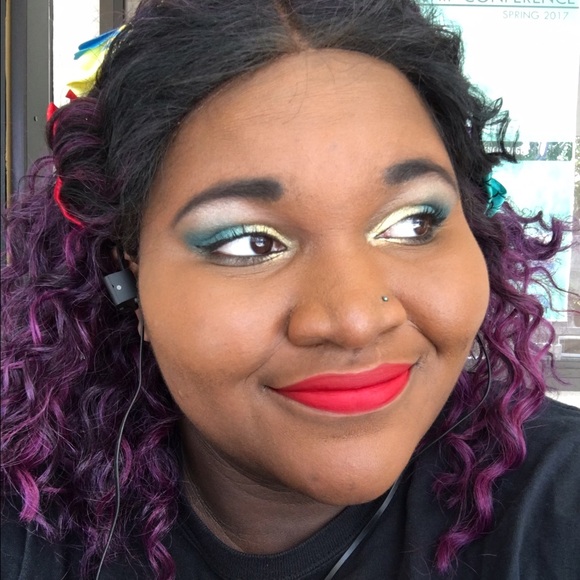 Meet your Posher, Robin - Picture 6 of 8