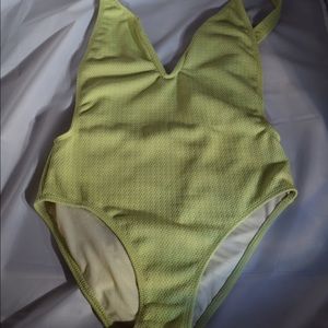 High leg, v-neck, scoop back one piece swimsuit XS