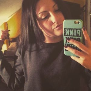 Meet your Posher, Ava