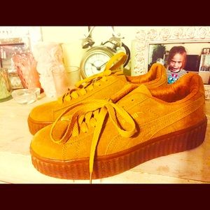 1 HR SALE- Fenty Puma creeper by Rihanna