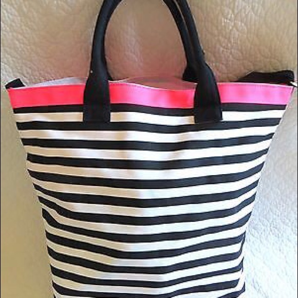 Victoria's Secret 2016 beach tote - Picture 3 of 4