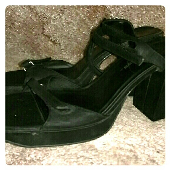 ❇NEW❇No Boundaries Heels