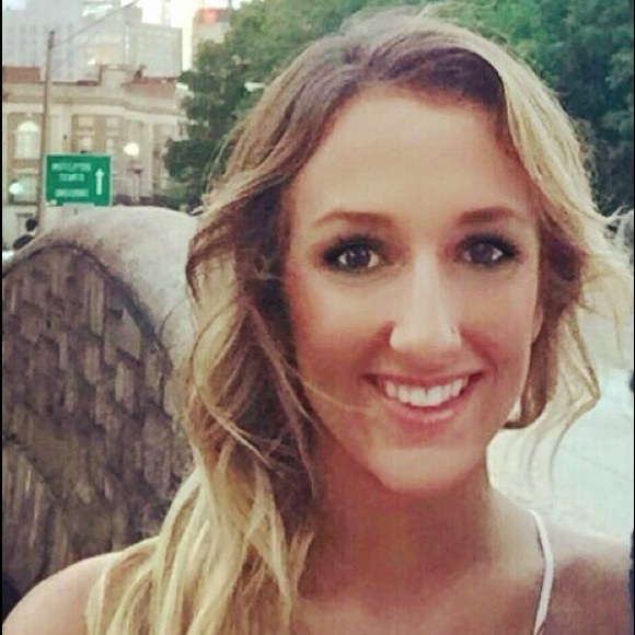 Meet your Posher, Samantha