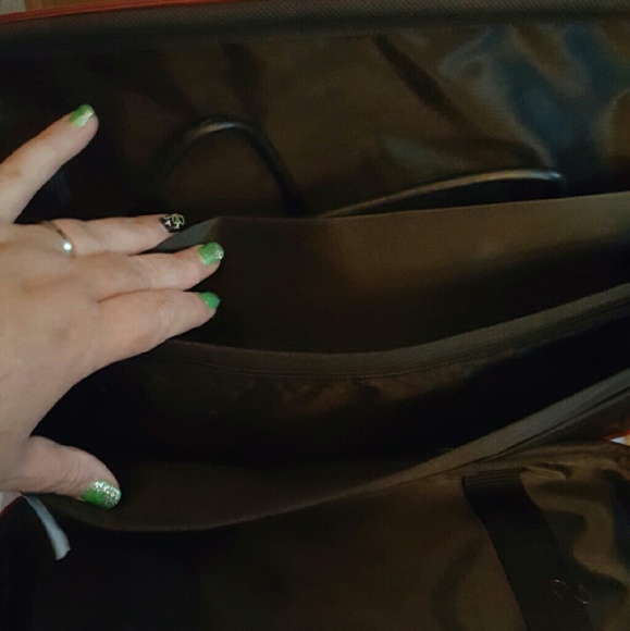 Red laptop case - Picture 3 of 4