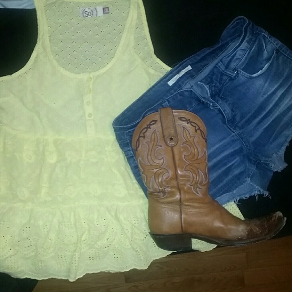 Pale Yellow Lace Tank