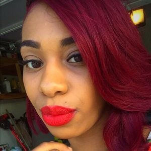 Meet your Posher, Zoi