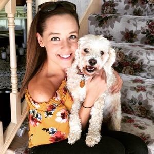 Meet your Posher, Stephanie