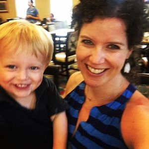 Meet your Posher, Elise