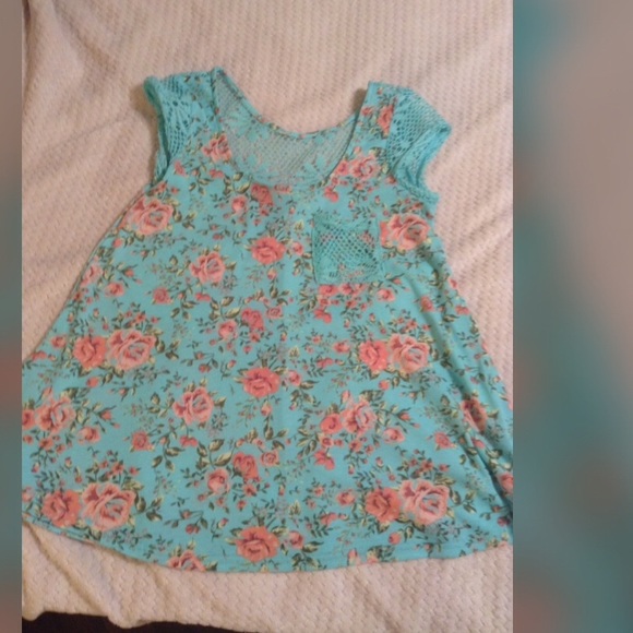 Rue21 large top