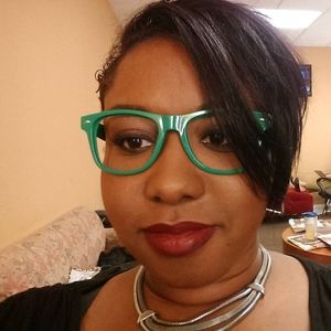 Meet your Posher, Candace