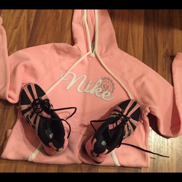 Nike pink hoody and shoes