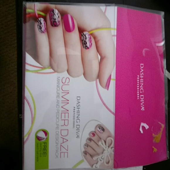 Nail kit