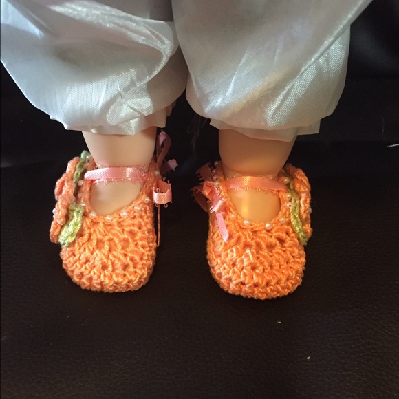 BEADED CROCHET BALLET STYLE SHOES.