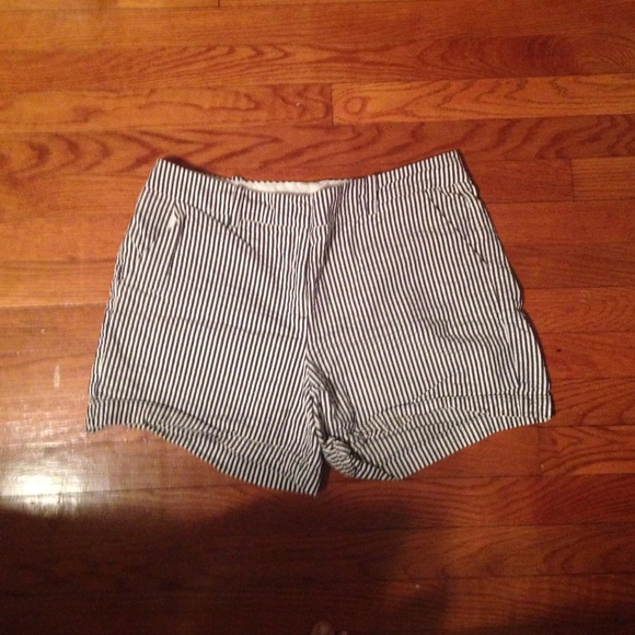 LOWEST PRICE Pinstripe shorts 100% cotton