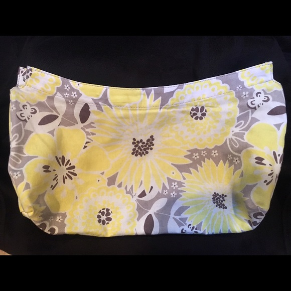 Purses - Picture 2 of 4