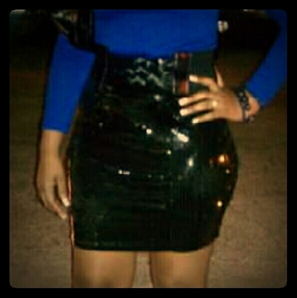 Black sequence skirt - Picture 1 of 1
