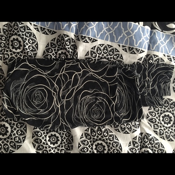 OS Black Roses - unicorn