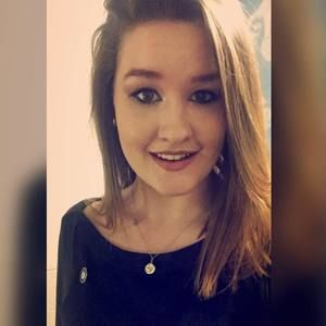 Meet your Posher, Emily