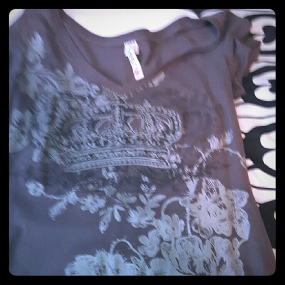 XL Crown T-shirt with Jewel stones
