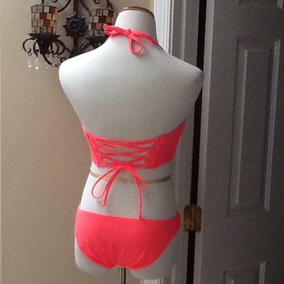 GORGEOUS VICTORIA'S SECRET SWIMSUIT NWOT