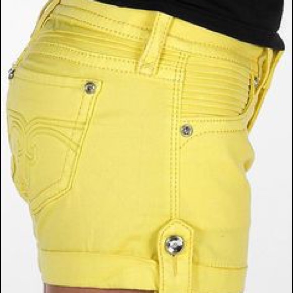Rock Revival Yellow Shorts w/tags!