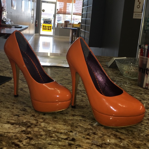 Orange Pump Heels - Sexy Step - Size 5 - Picture 4 of 4