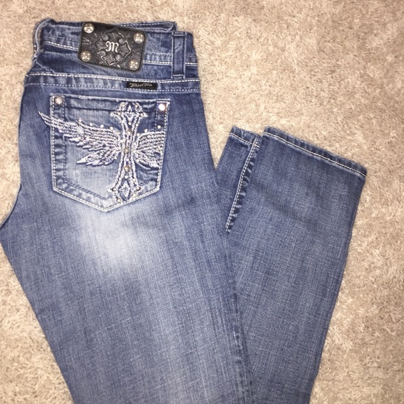 Miss Me-Light Wash Skinnys!