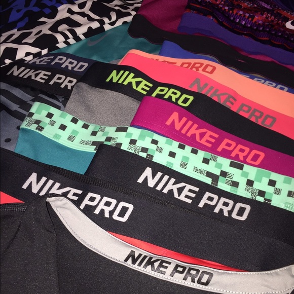 🌬The 💨Swoosh Sale💨💨 starts today !