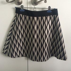 Gold and black triangle pattern skirt