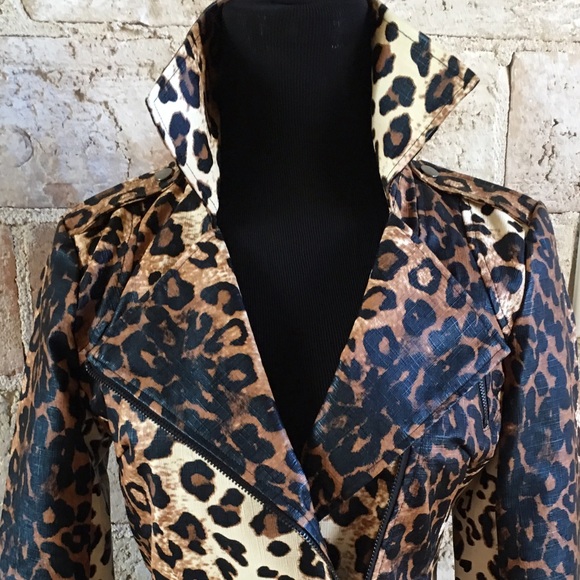 Cropped leopard print jacket - Picture 2 of 3