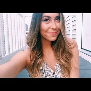 Meet your Posher, Michaela