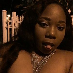 Meet your Posher, Vania