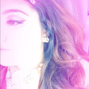 Meet your Posher, Gabriela