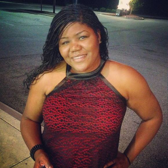 Meet your Posher, Candace