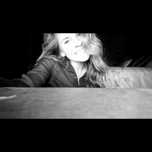 Meet your Posher, Danielle