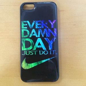 Nike iPhone 5s case